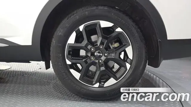 Kia Sorento 2023 — Şəkil 30/32