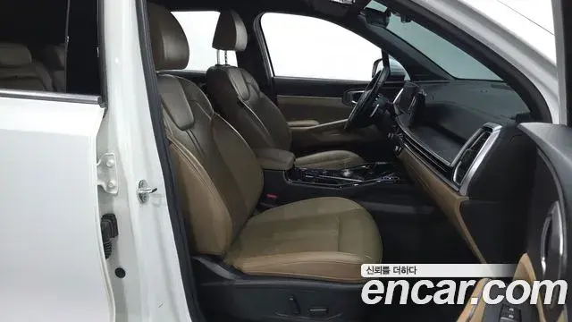 Kia Sorento 2023 — Şəkil 8/32