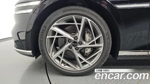 Genesis G90 2023 — ფოტო 6/38