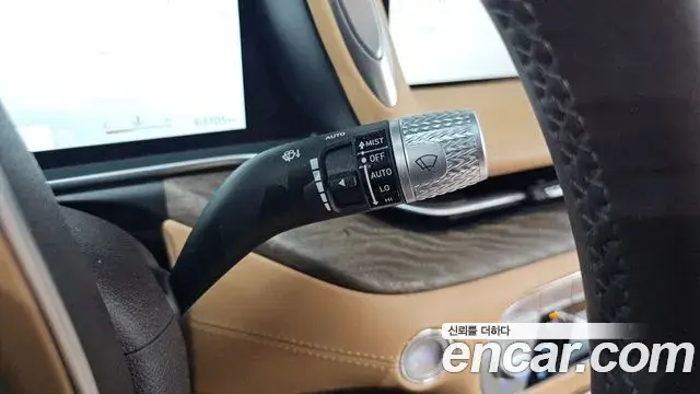 Genesis G90 2023 — ფოტო 12/38