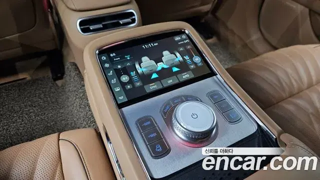 Genesis G90 2023 — ფოტო 25/38