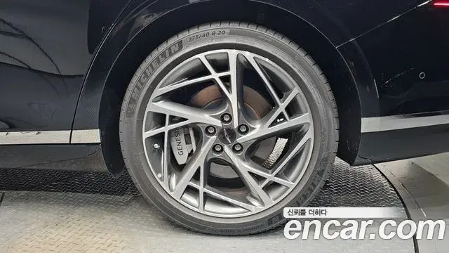 Genesis G90 2023 — ფოტო 15/38