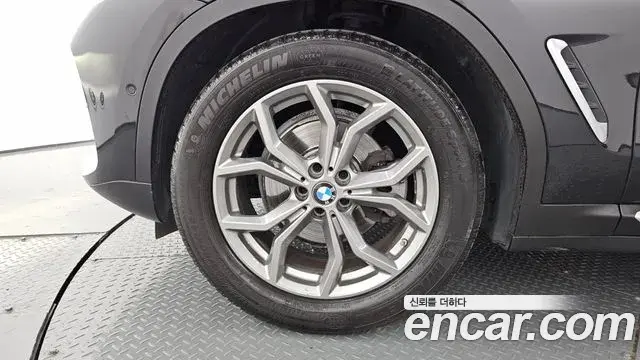 BMW X4 2020 — Şəkil 30/31