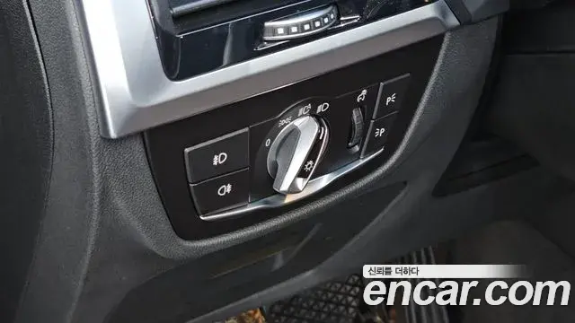 BMW X4 2020 — Şəkil 10/31