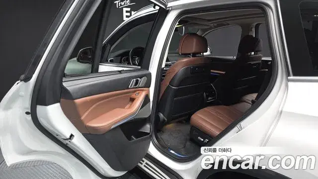 BMW X5 2021 — Şəkil 30/30