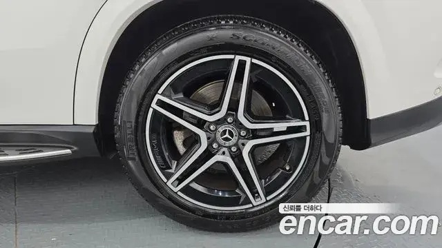 Mercedes-Benz GLE-Class 2021 — ფოტო 36/37
