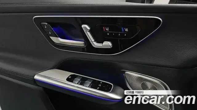Mercedes-Benz GLC-Class 2023 — Фото 15/20