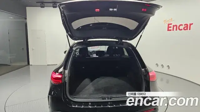 Mercedes-Benz GLC-Class 2023 — Şəkil 19/33
