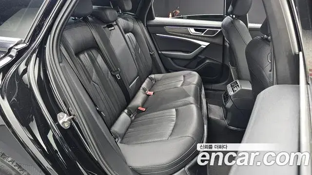 Audi A6 2020 — Фото 11/20