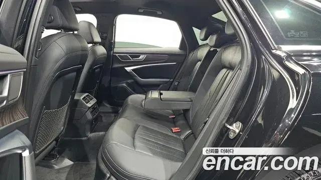 Audi A6 2020 — Photo 23/30