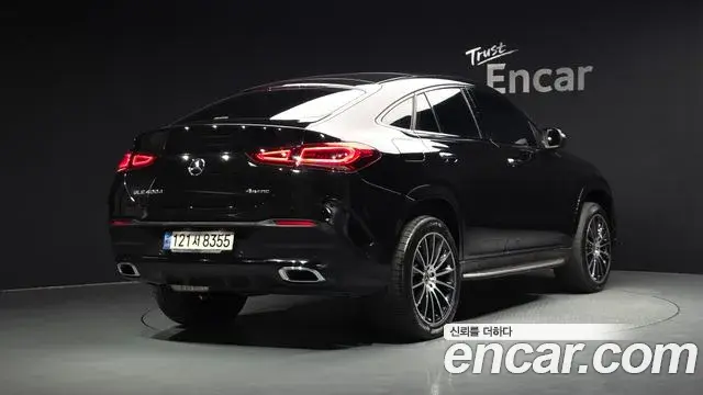 Mercedes-Benz GLE-Class 2022 — Фото 2/20