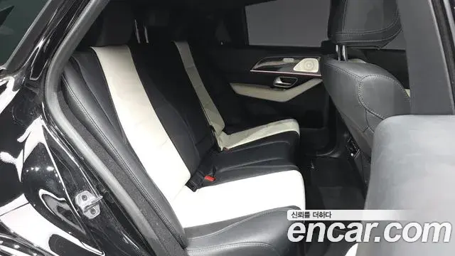 Mercedes-Benz GLE-Class 2022 — Фото 12/20