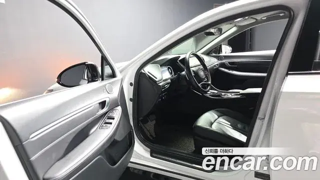 Hyundai Sonata Hybrid 2021 — ფოტო 2/40