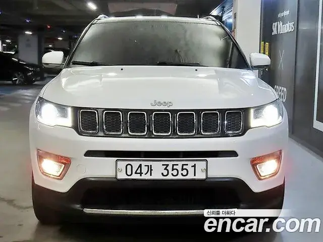 Jeep Compass 2019 — ფოტო 15/20