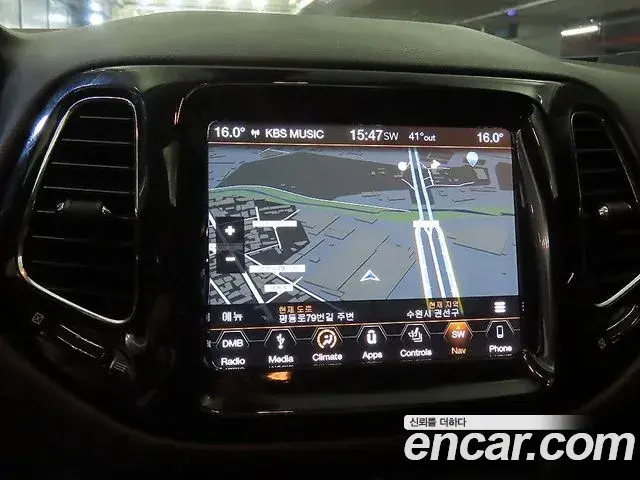 Jeep Compass 2019 — ფოტო 11/20