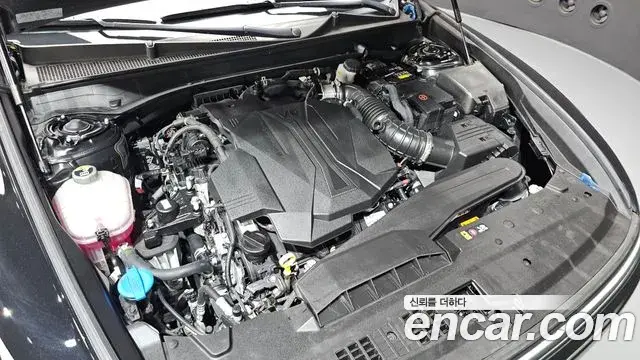 Hyundai Grandeur Hybrid 2023 — Şəkil 23/37