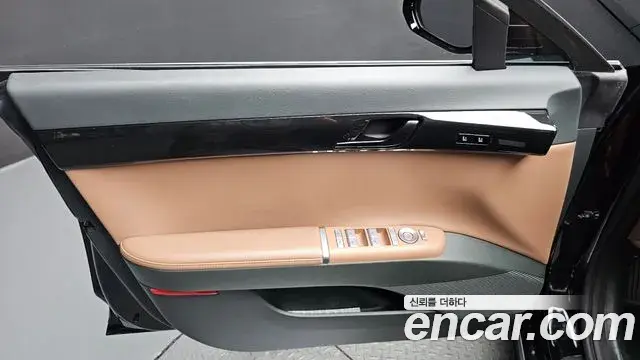 Hyundai Grandeur Hybrid 2023 — Şəkil 30/37