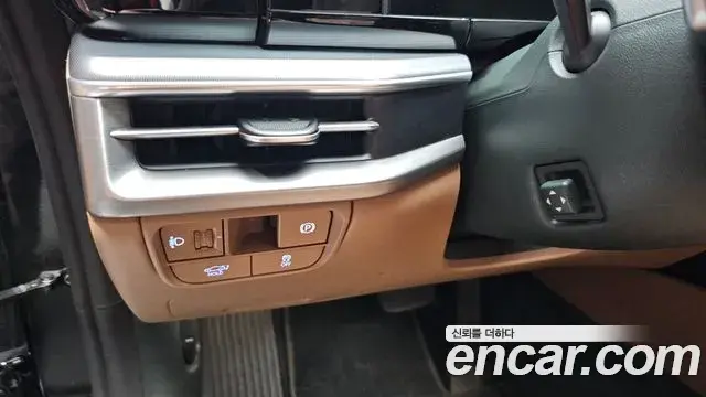Hyundai Grandeur Hybrid 2023 — Şəkil 6/37