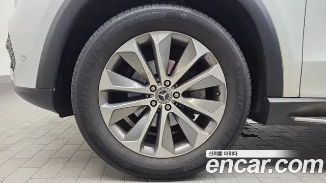 Mercedes-Benz GLE-Class 2021 — ფოტო 29/34