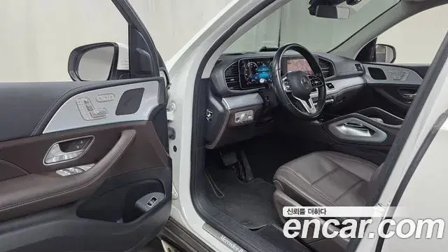 Mercedes-Benz GLE-Class 2021 — ფოტო 25/34