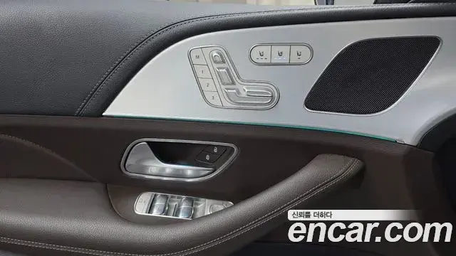 Mercedes-Benz GLE-Class 2021 — ფოტო 34/34