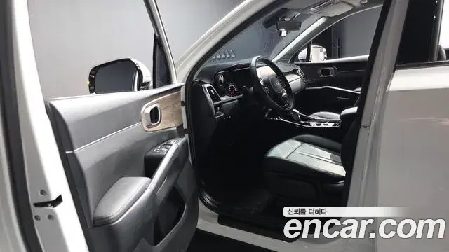 Kia Sorento 2022 — Фото 10/20