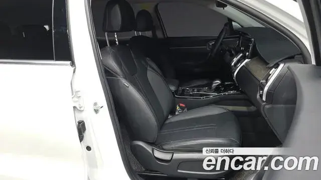 Kia Sorento 2022 — Фото 11/20