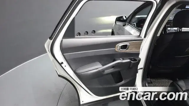 Kia Sorento 2022 — Şəkil 7/36