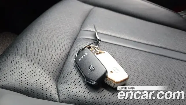Kia Sorento 2022 — Şəkil 14/36