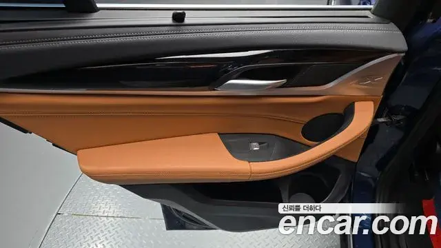 BMW X3 2019 — Şəkil 29/35