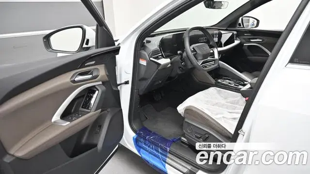 Audi Q5 2025 — Фото 11/20
