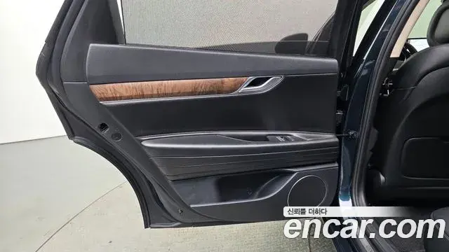 Genesis G80 2020 — ფოტო 34/34