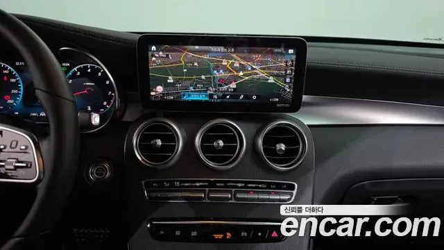 Mercedes-Benz GLC-Class 2021 — Şəkil 16/32