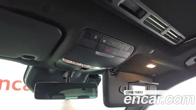 Mercedes-Benz GLC-Class 2021 — Şəkil 17/32