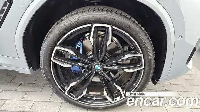 BMW X4 2024 — ფოტო 26/33