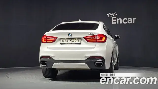 BMW X6 2018 — Şəkil 8/20