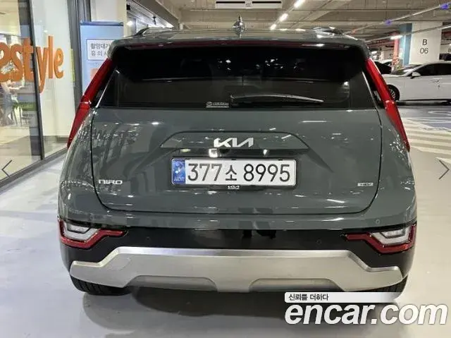 Kia Niro 2025 — Şəkil 4/19