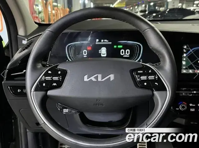 Kia Niro 2025 — Şəkil 13/19