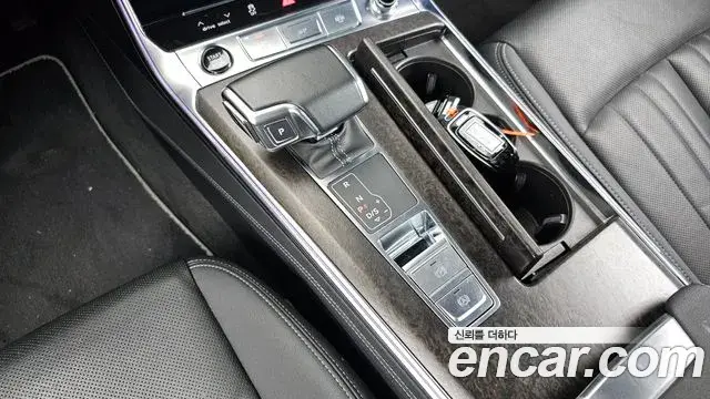 Audi A7 2021 — Фото 9/20