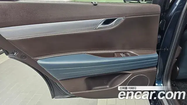Genesis G80 2022 — ფოტო 31/33