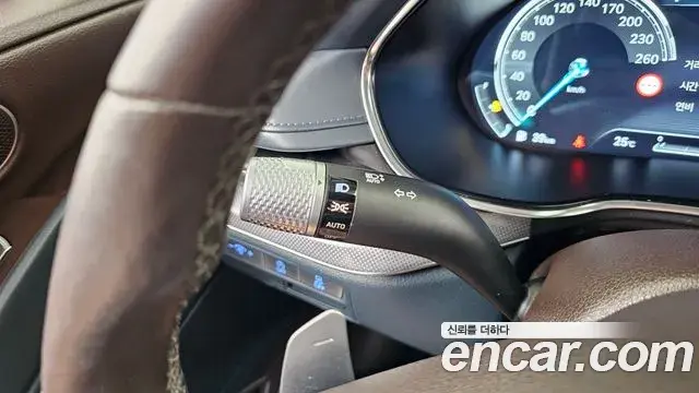 Genesis G80 2022 — ფოტო 2/33