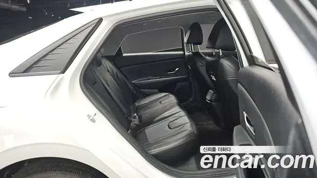 Hyundai The New Avante Hybrid 2021 — Şəkil 12/30
