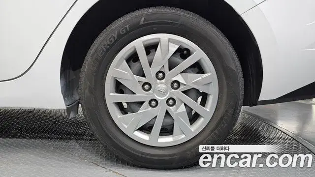 Hyundai The New Avante Hybrid 2021 — Şəkil 4/30