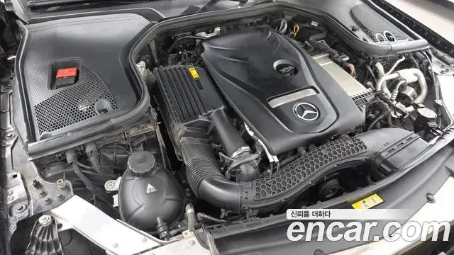 Mercedes-Benz E-Class 2018 — Photo 14/20