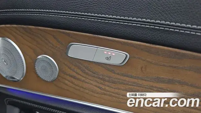 Mercedes-Benz E-Class 2018 — Photo 18/20
