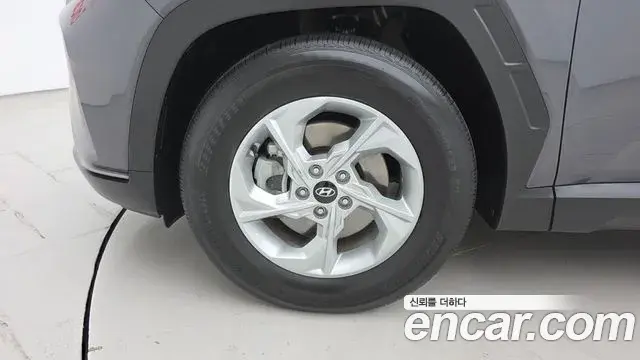 Hyundai Tucson Hybrid 2021 — ფოტო 6/20