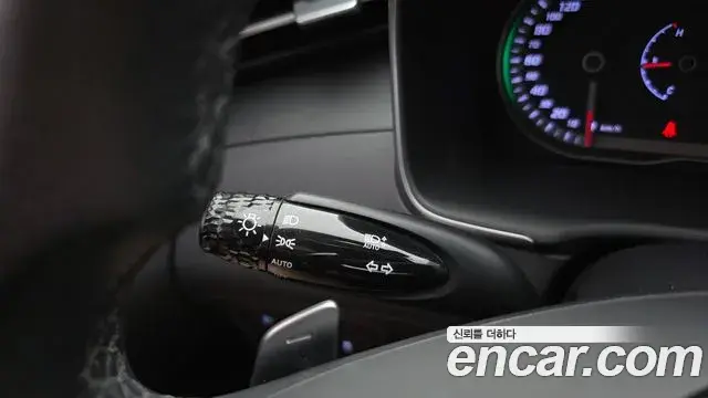 Hyundai Tucson Hybrid 2021 — ფოტო 19/20