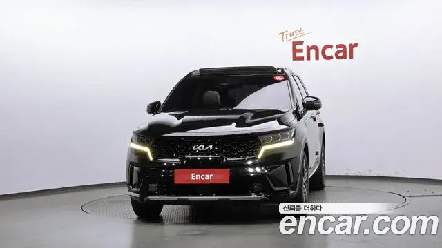 Kia Sorento 2022 — Фото 3/20