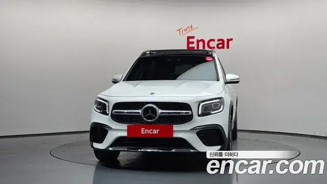 Mercedes-Benz GLB-Class 2023 — Фото 3/20
