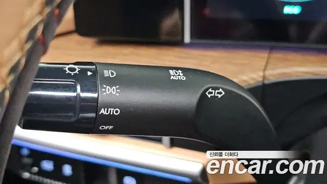 Hyundai Santa Fe 2023 — Photo 16/34